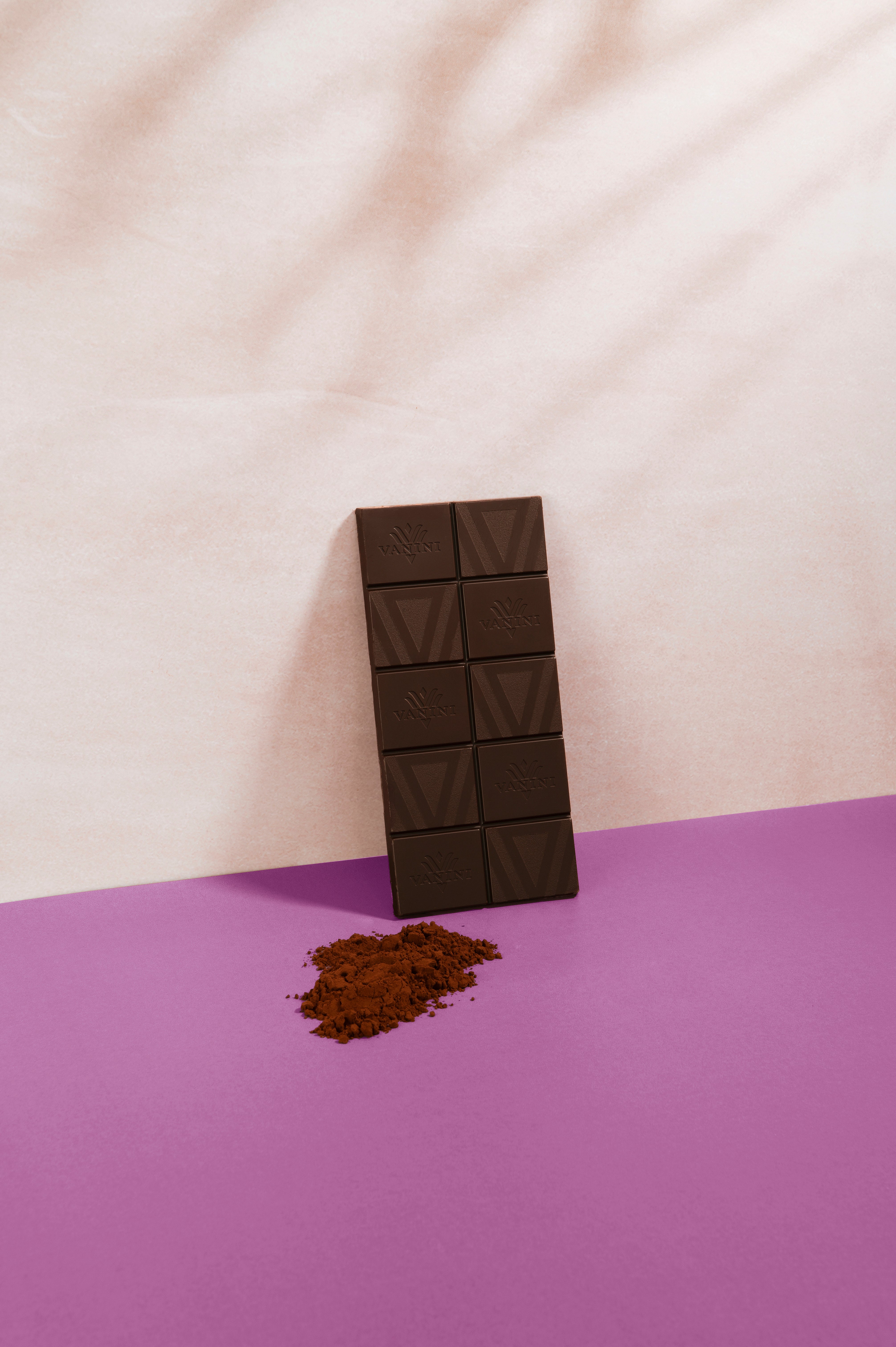 Vanini Single Origin Peru Dark Chocolate Bar 62% with Orange Peel and Cashews