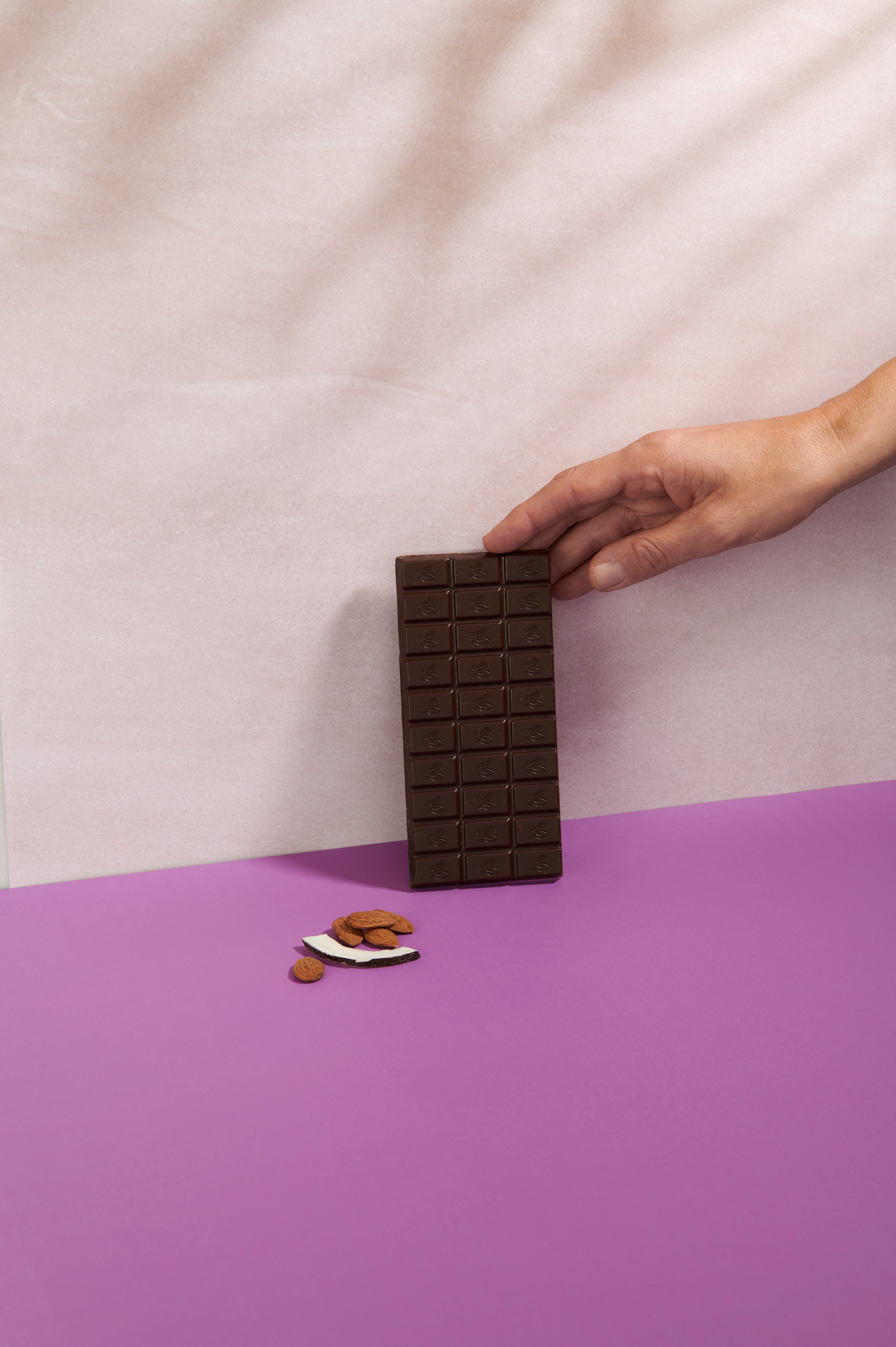 Vanini Tasting Experience dark chocolate, coconut and almond bar