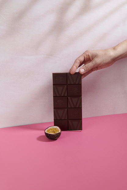 Vanini Single Origin Peru Dark Chocolate Bar 62% with Mango and Passion Fruit