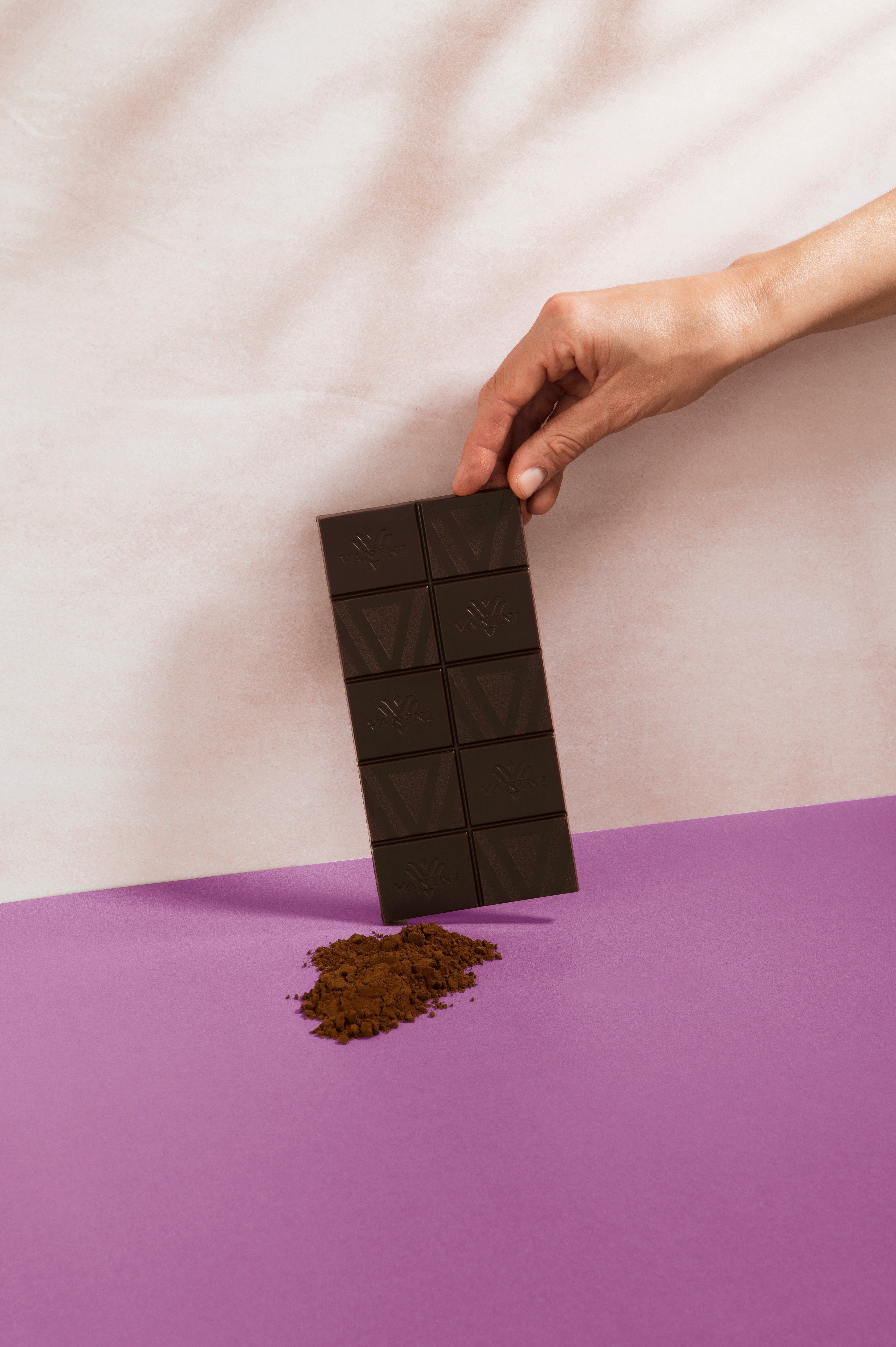 Vanini Single Origin Peru Dark Chocolate Bar 62% with Orange Peel and Cashews