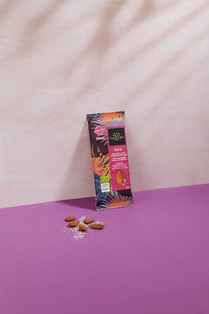 Vanini Uganda Dark Organic Bar 56% with almonds and Sicilian salt